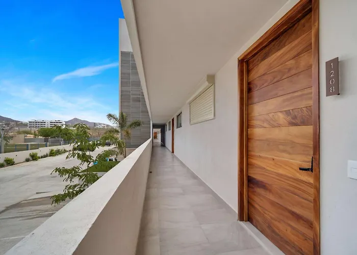 Stunning Brand New 3 Bdr In Vistavela Sunset *